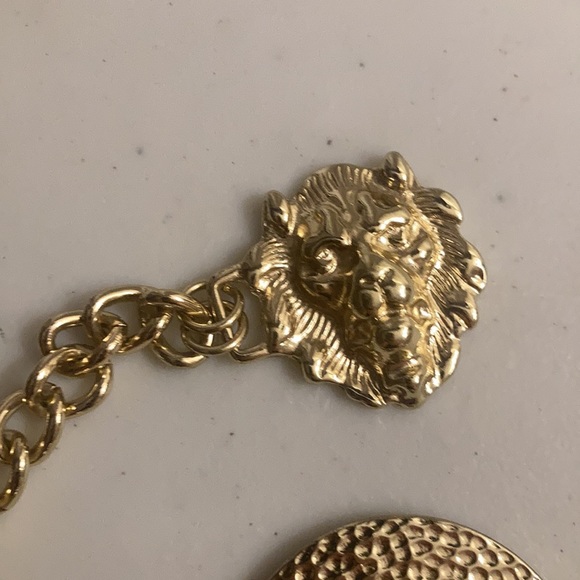 Tiger medallions gold tone metal quality belt